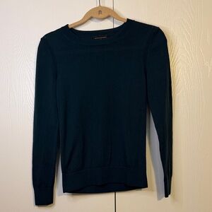 Banana Republic Women’s Dark Green Crewneck Sweater